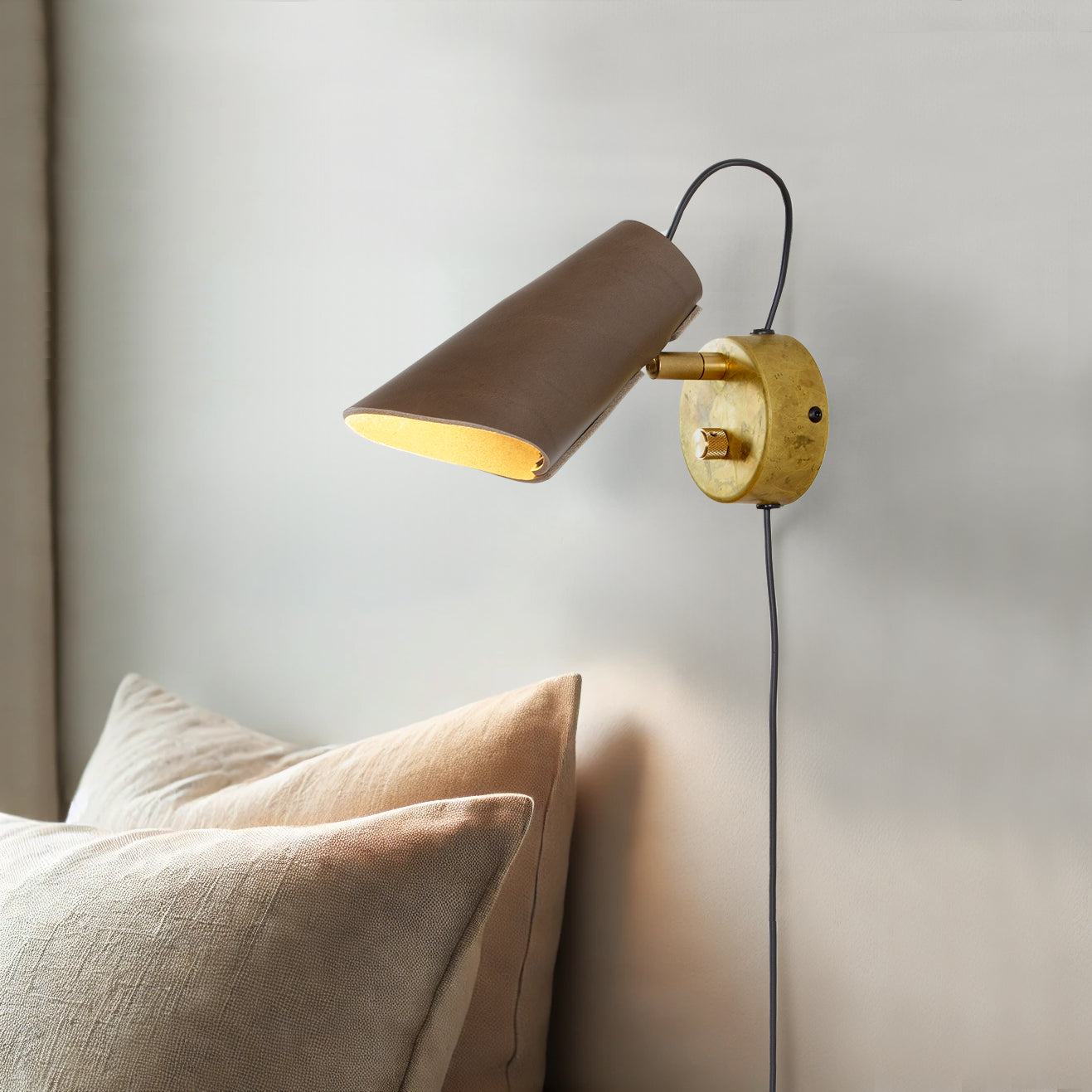 Erik 16 wall lamp