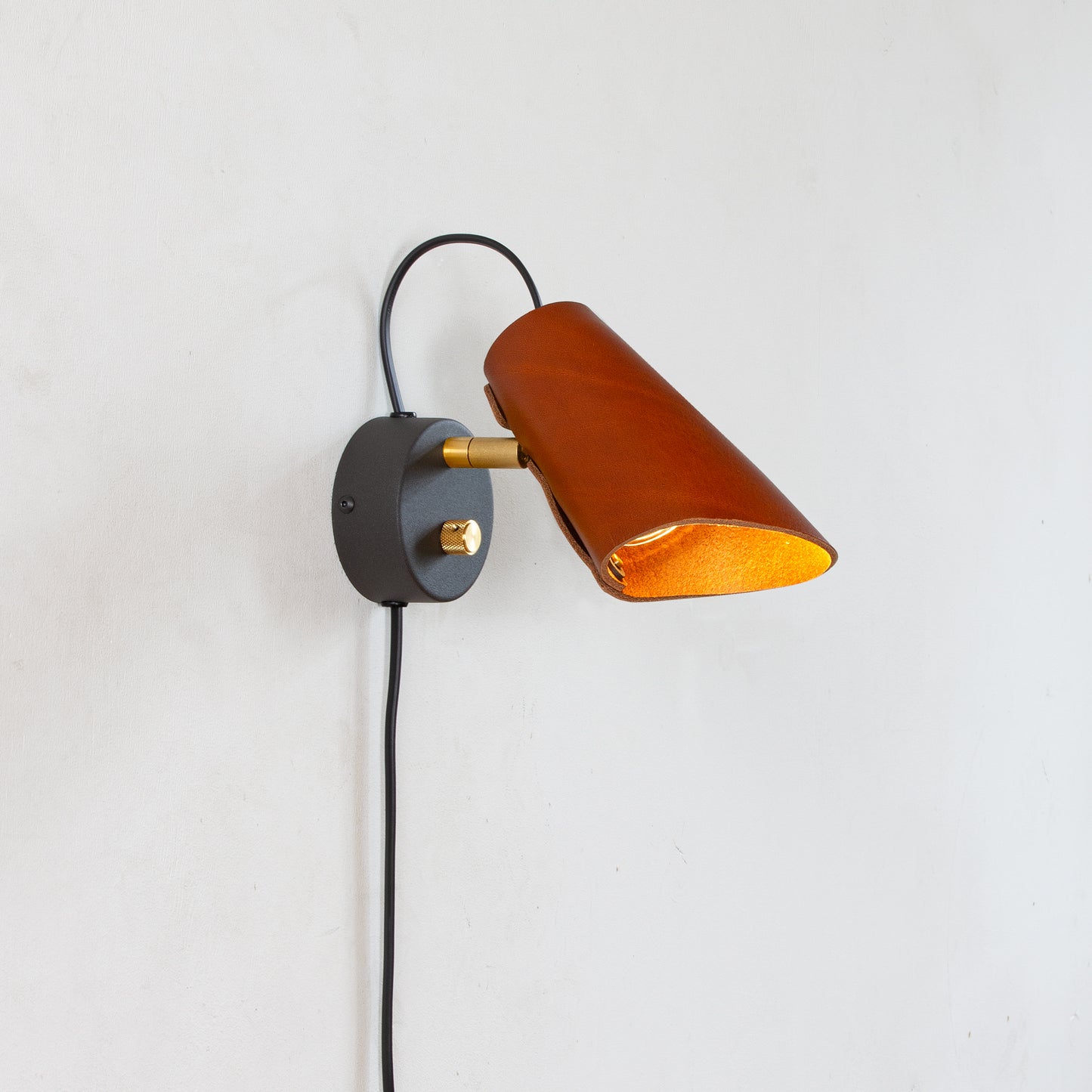 Erik 16 vägglampa