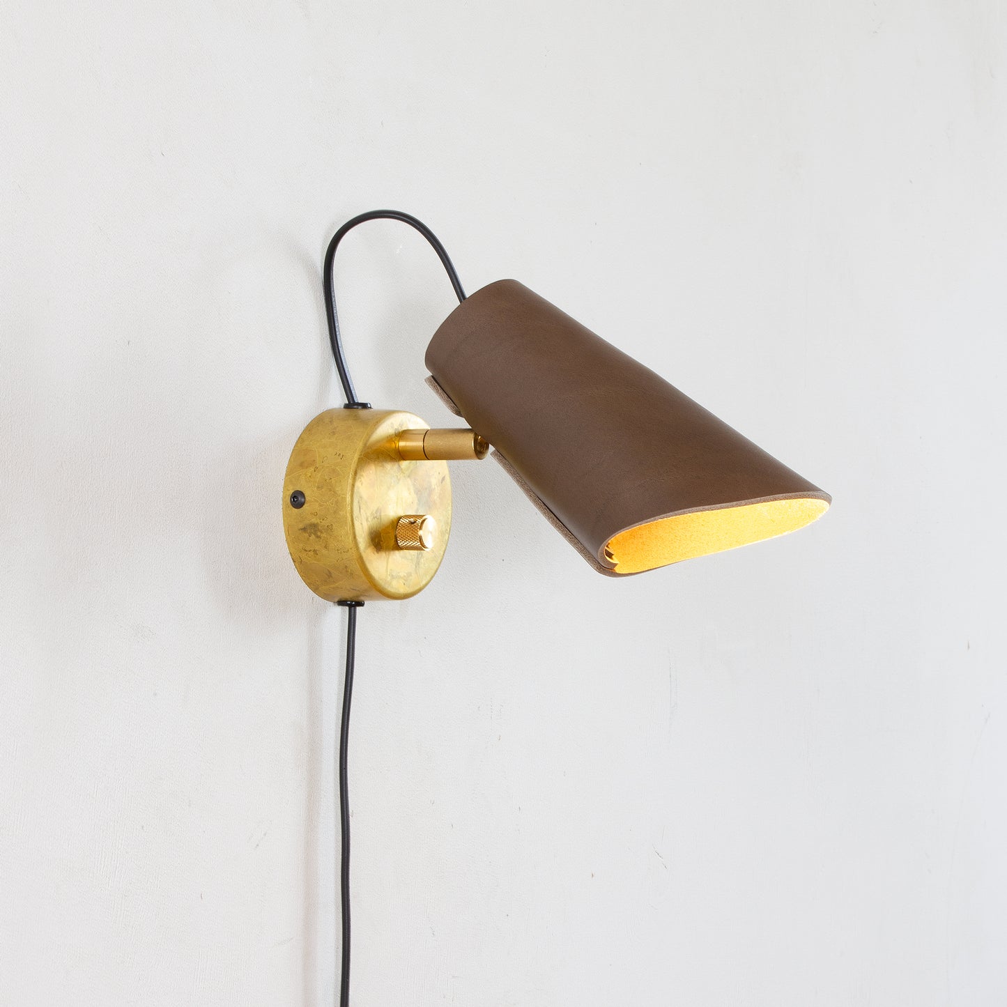 Erik 16 vägglampa