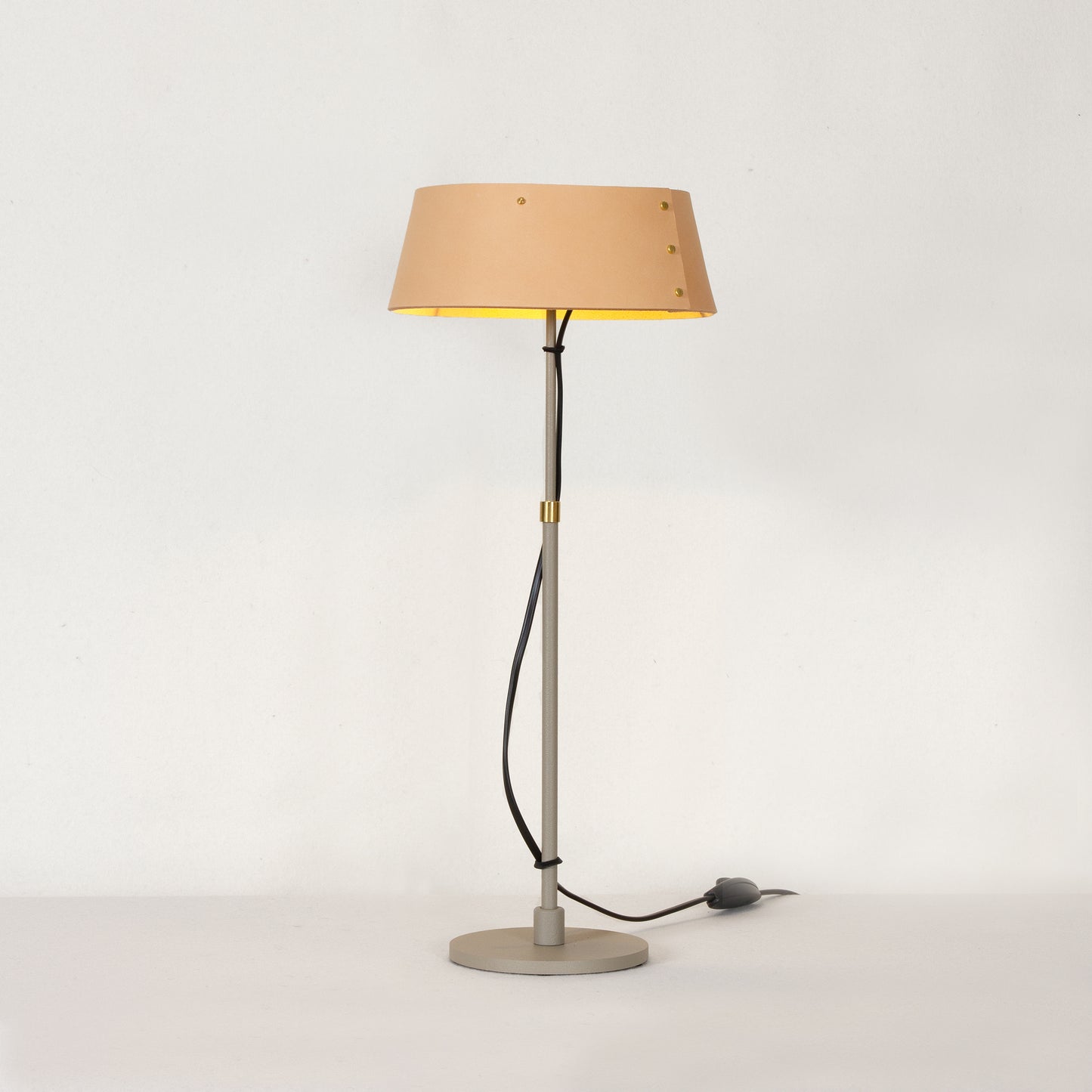 Karl läder bordslampa stor