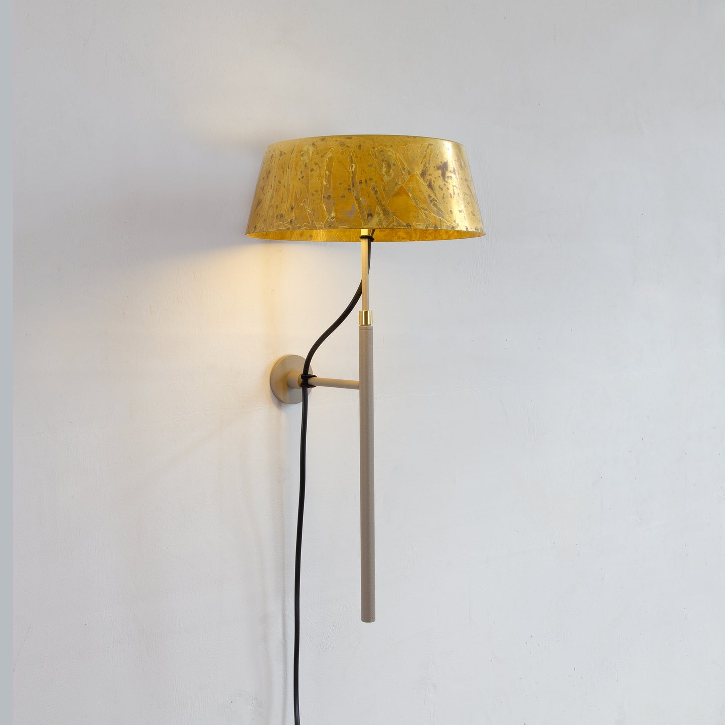 Karl vägglampa stor