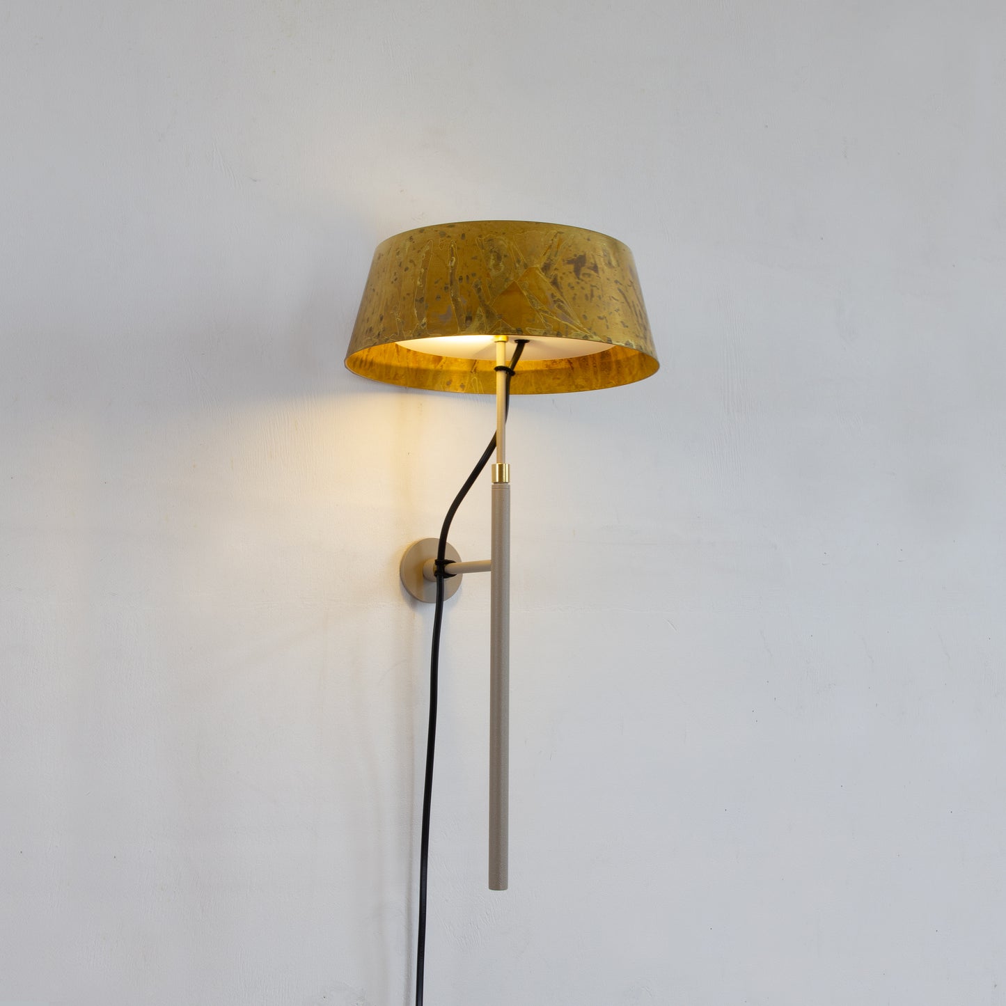 Karl vägglampa stor