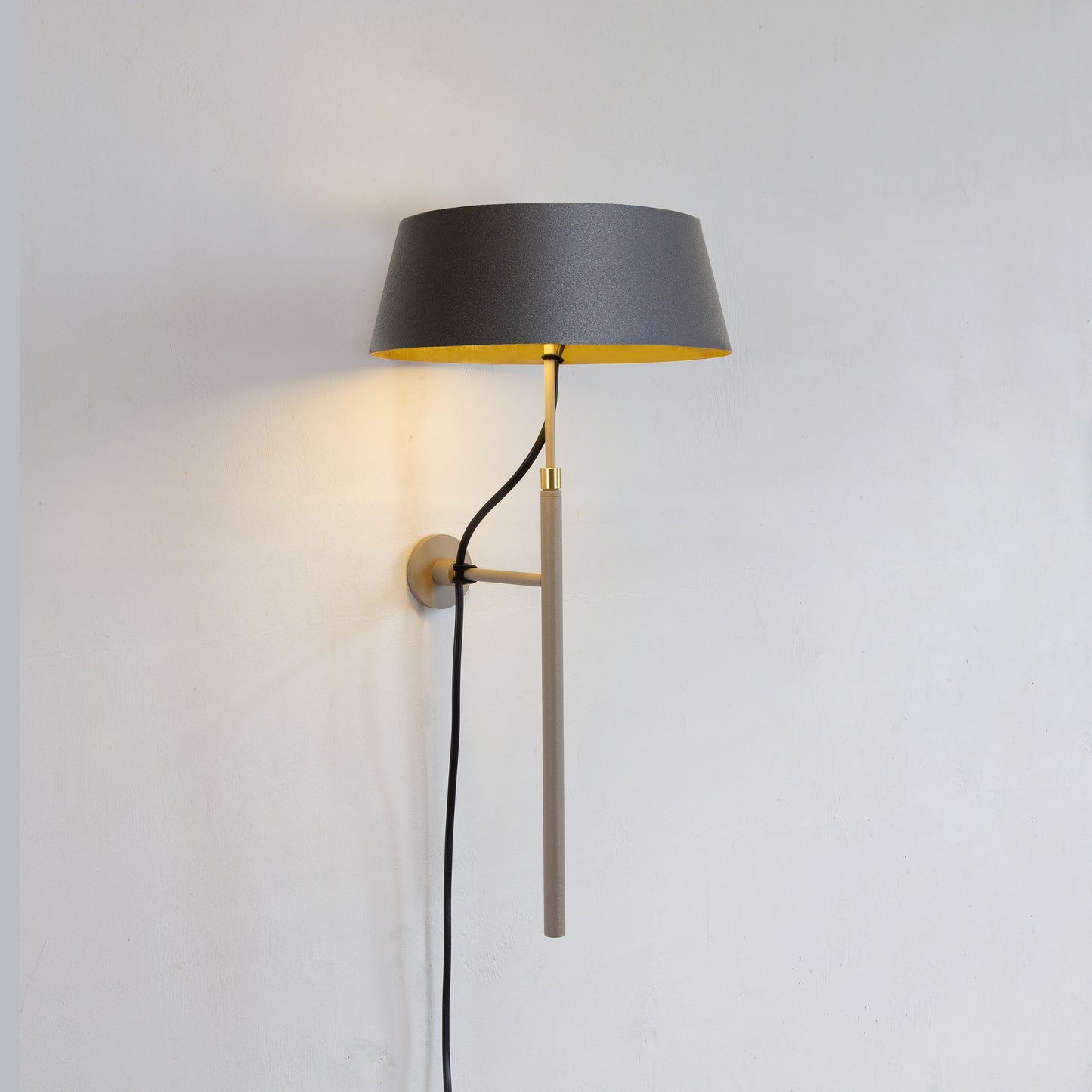 Karl vägglampa stor