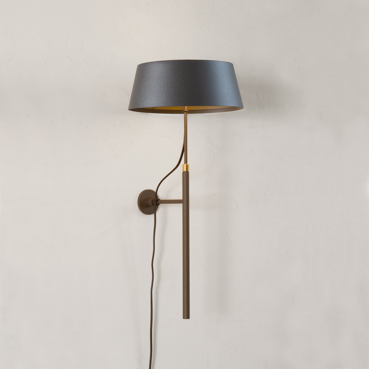 Karl vägglampa stor