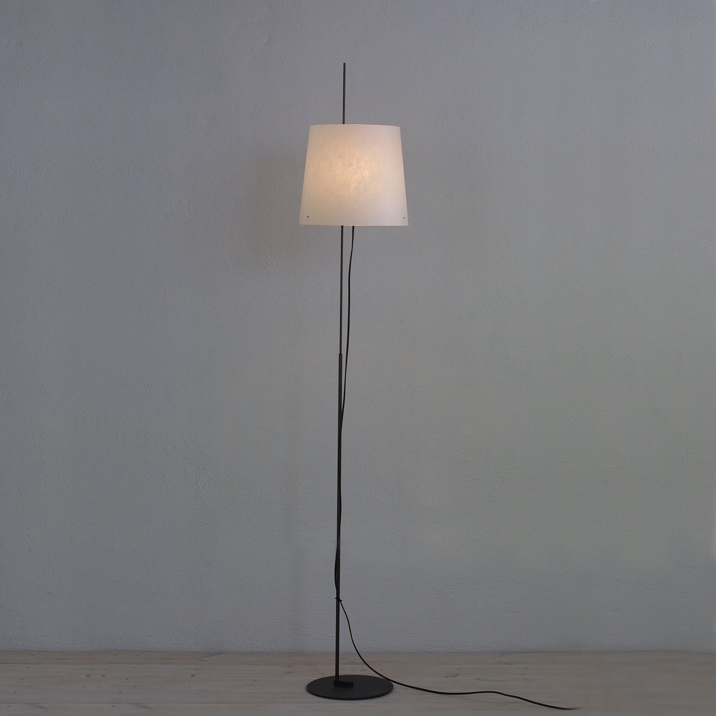 Olga floor lamp