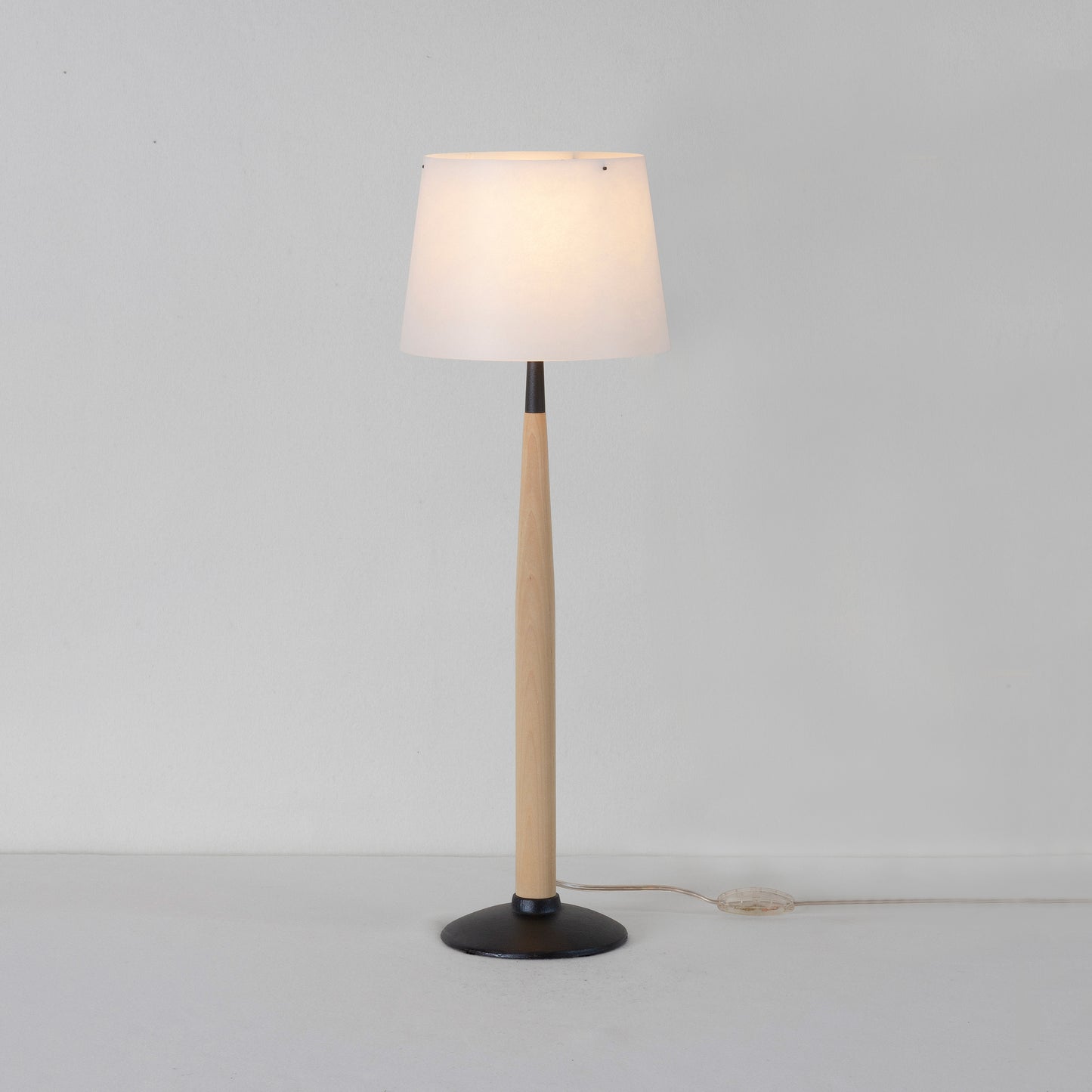 Peak table lamp large