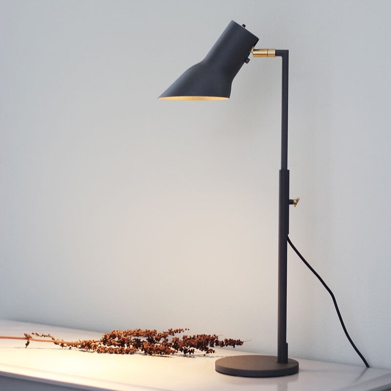 Q10 bordslampa