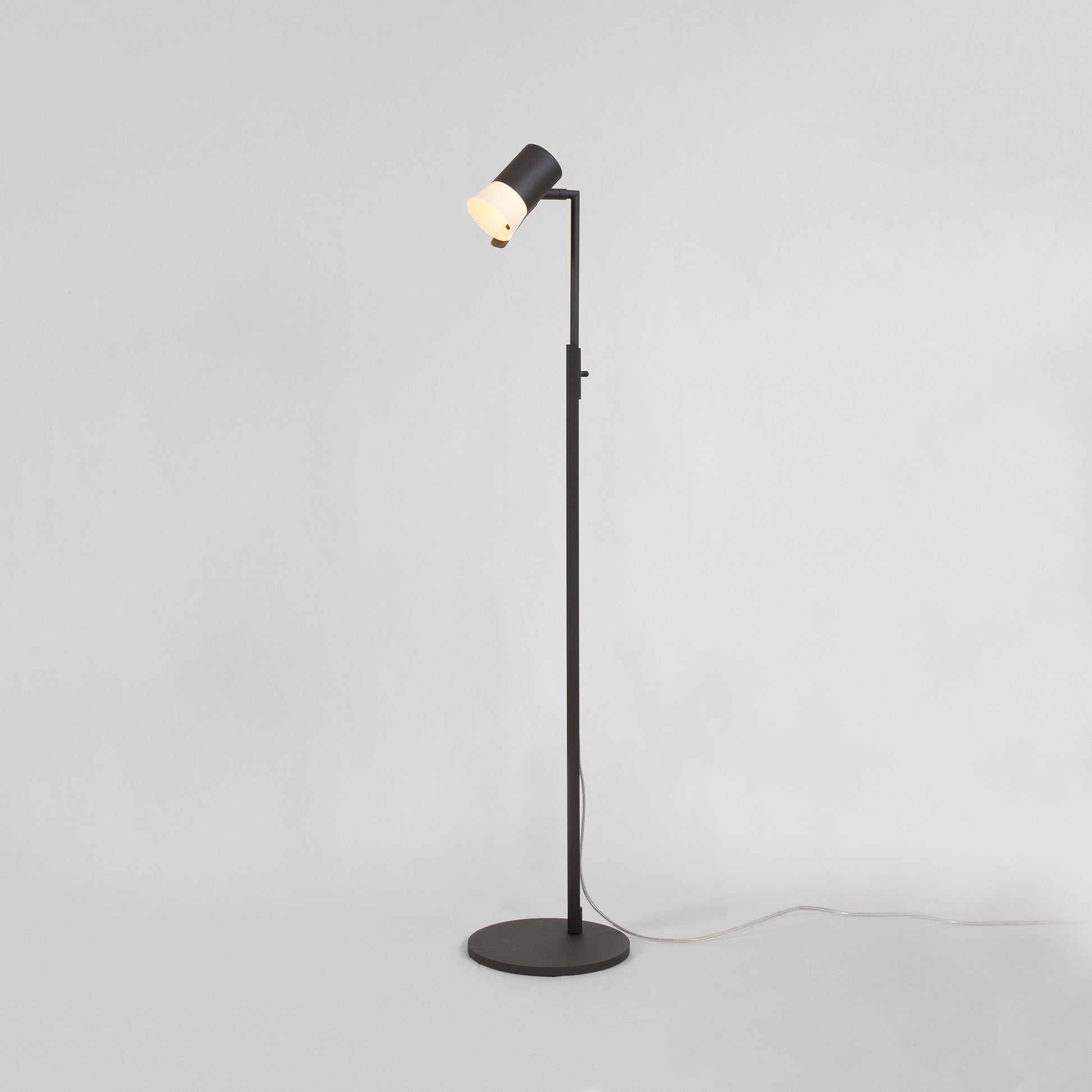 Golvlampa mörkgrå, designlampa