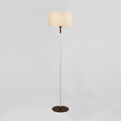 Z trä golvlampa björk